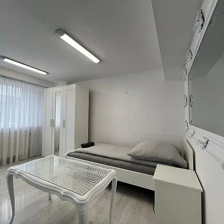 Mieterlux Frankfurt 46 *